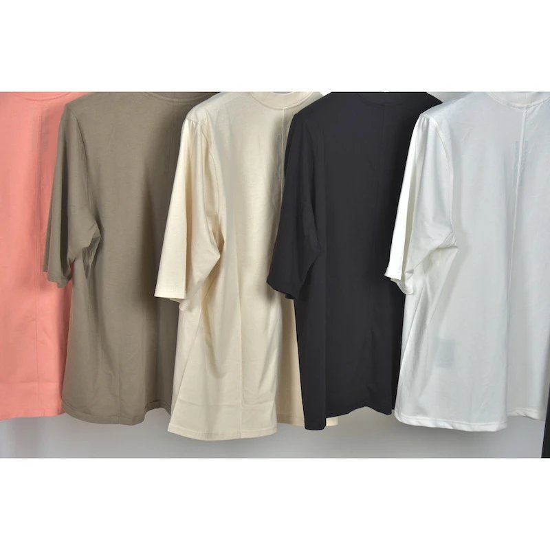 Design Mock Neck T-Shirt Beige - 16