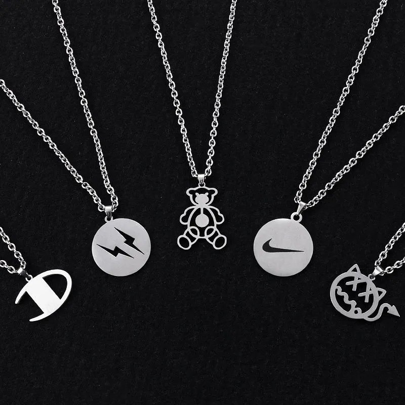 Design Astronaut Pendant Necklace Silver Jewelry - 2