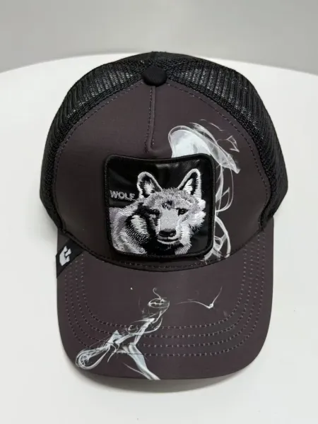Design Wolf Embroidered Mesh Trucker Cap Black Baseball Cap - 1