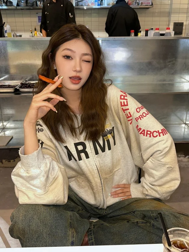 Unbranded Hoodies & Sweatshirts Distressed color-block zip-up hoodie with military-inspired graphic print product detail image 22