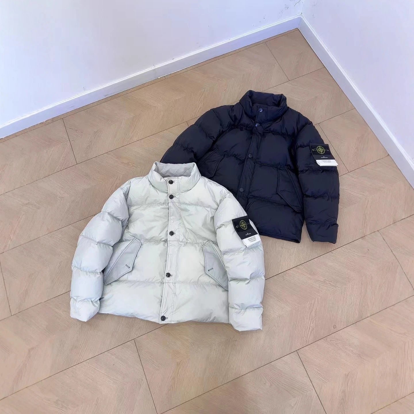 Nylon Stand Collar Puffer Jacket