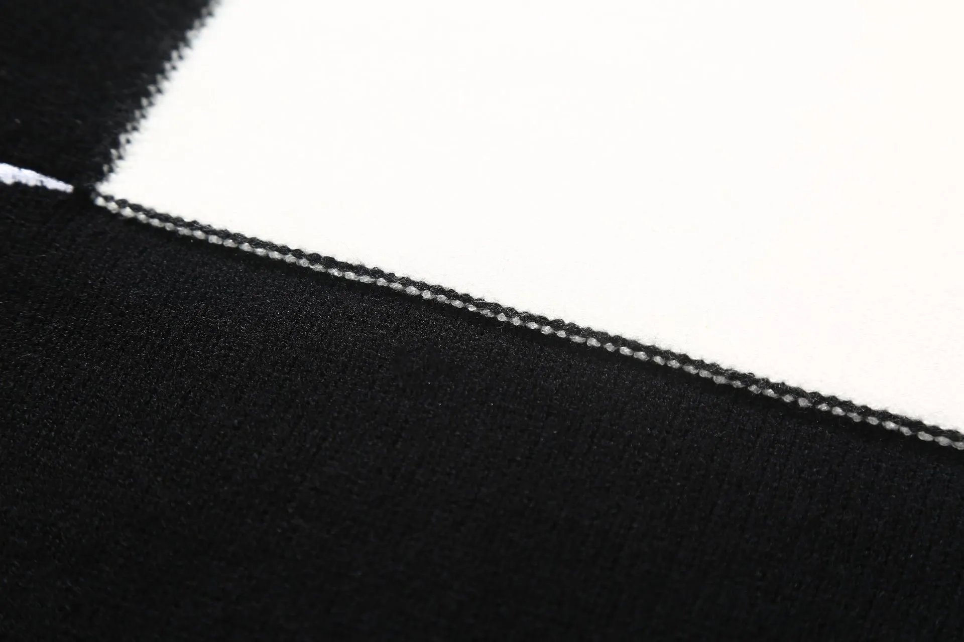 Maison Margiela Replica White Patch Sweater Black - 46