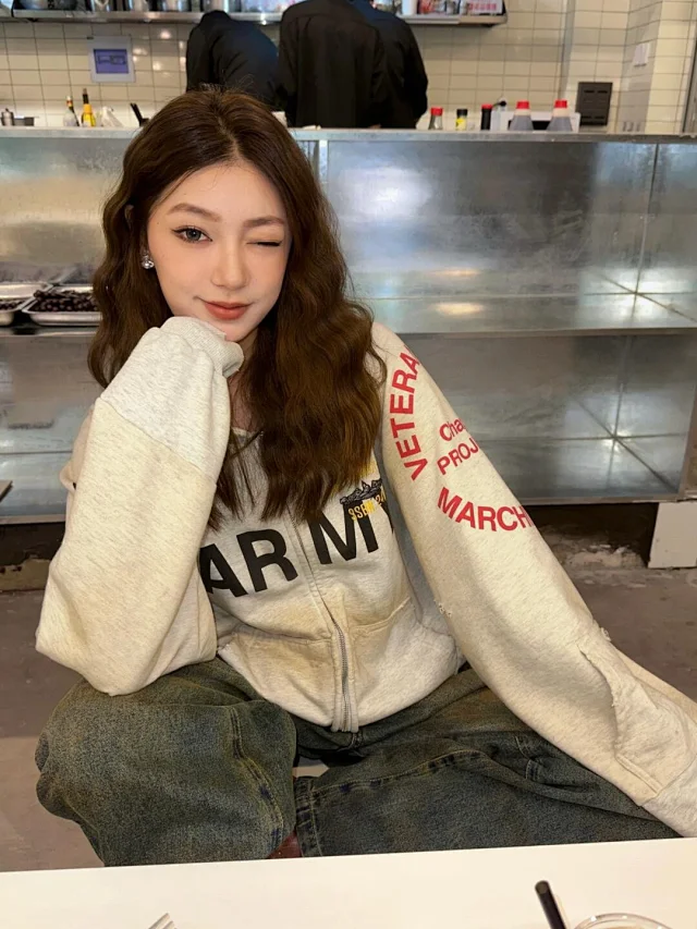 Unbranded Hoodies & Sweatshirts Distressed color-block zip-up hoodie with military-inspired graphic print product detail image 24