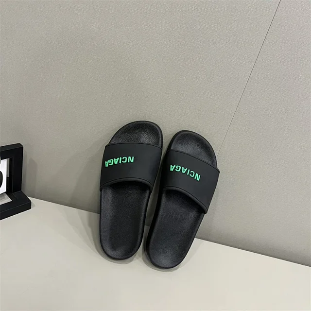 Balenciaga Slippers Logo Pool Slides product detail image 3