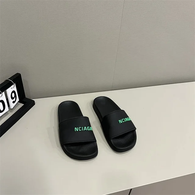 Balenciaga Slippers Logo Pool Slides product detail image 1
