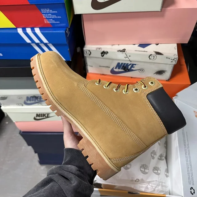 Timberland Boots 6-Inch Lace-Up with Padded Collar product detail image 4