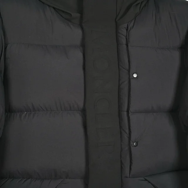 Moncler Down Jackets Madeira hooded puffer jacket product detail image 7