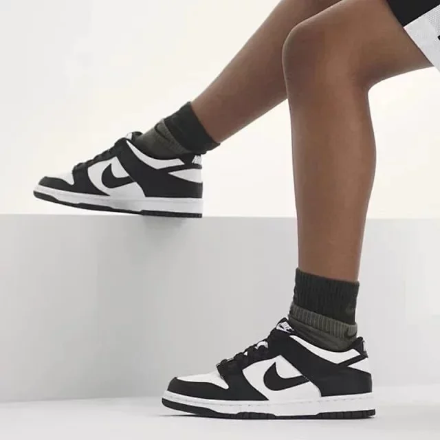 Nike Sneakers Dunk Low Retro product detail image 29