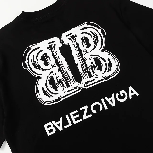 Balenciaga T-Shirts Oversized Logo Graphic product detail image 24