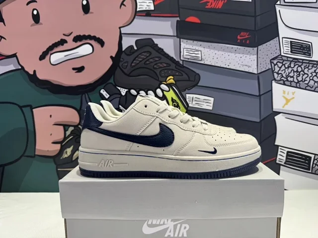 Nike Sneakers Air Force 1 '07 low-top product detail image 19