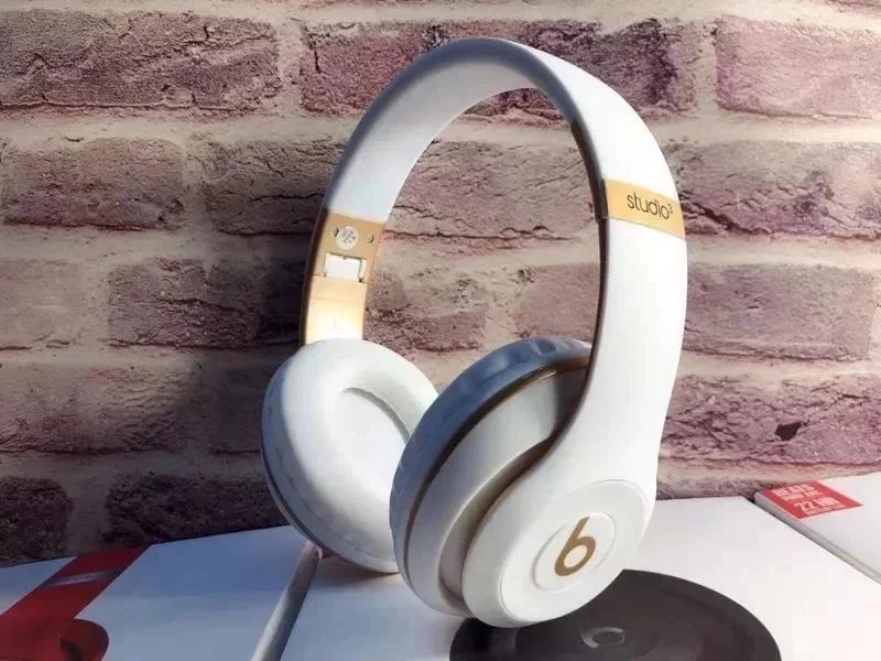 Air pods max usb-c & beats studio pro