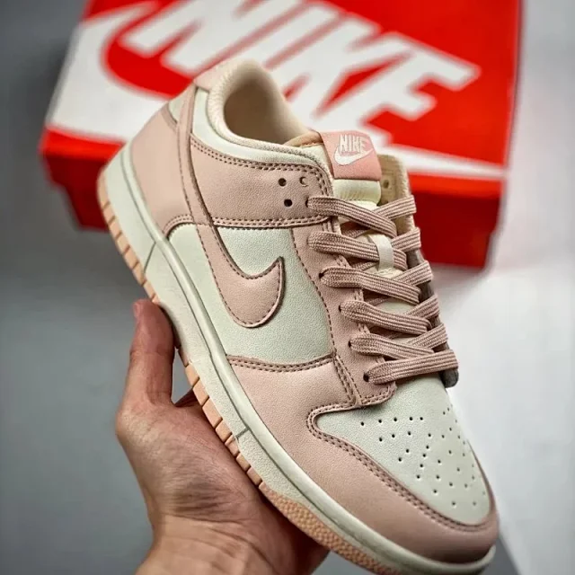Nike Sneakers Dunk Low Retro product detail image 12