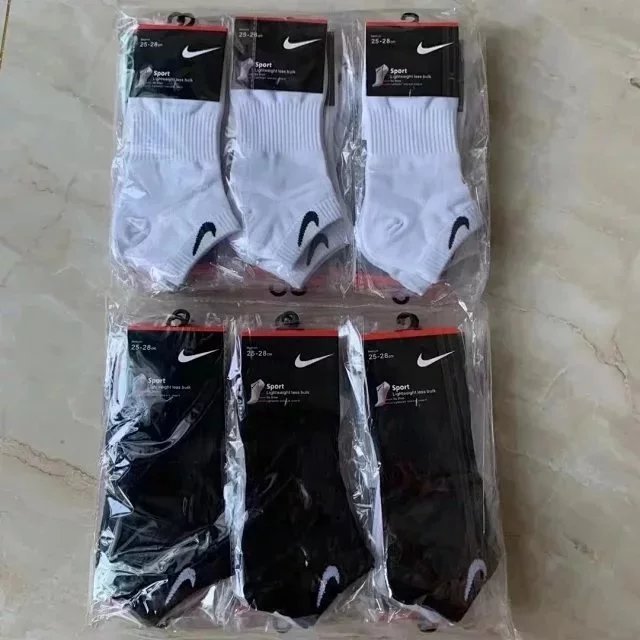 White 1 Pair-01