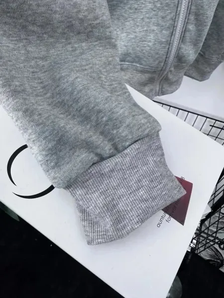 Lacoste Classic Crocodile Embroidered Gray Sweatshirt - 7