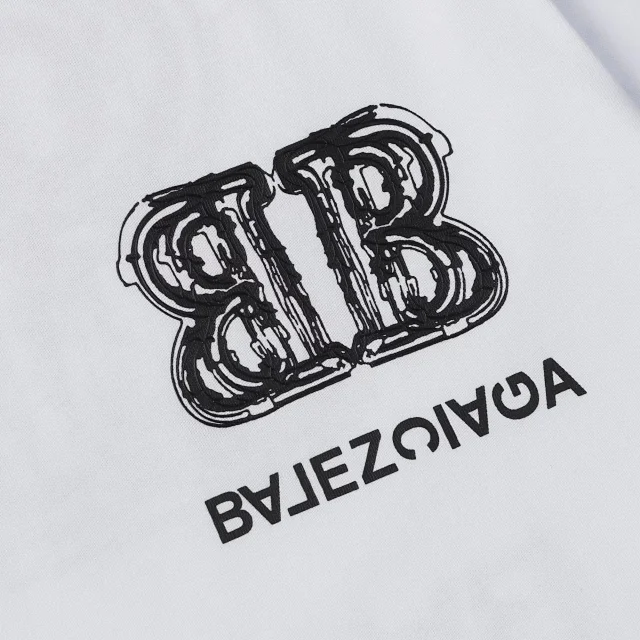 Balenciaga T-Shirts Oversized Logo Graphic product detail image 11
