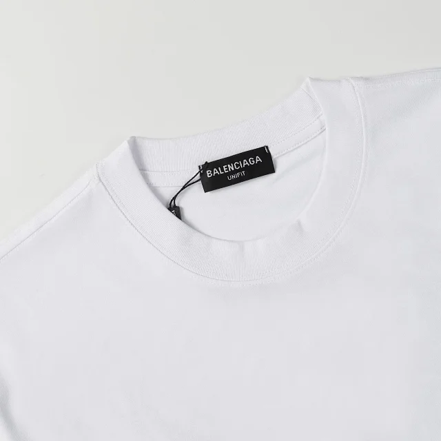 Balenciaga T-Shirts Oversized Logo Graphic product detail image 18