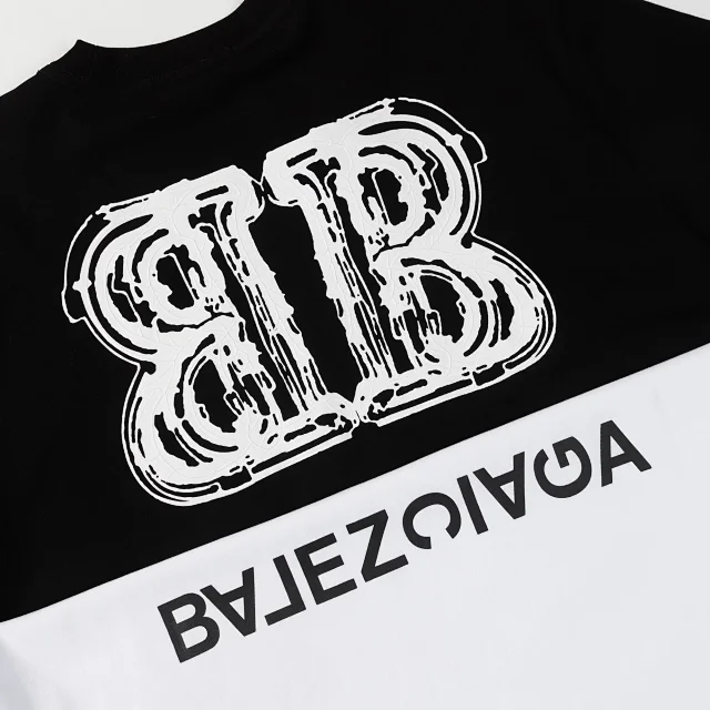 Balenciaga T-Shirts Oversized Logo Graphic product detail image 20