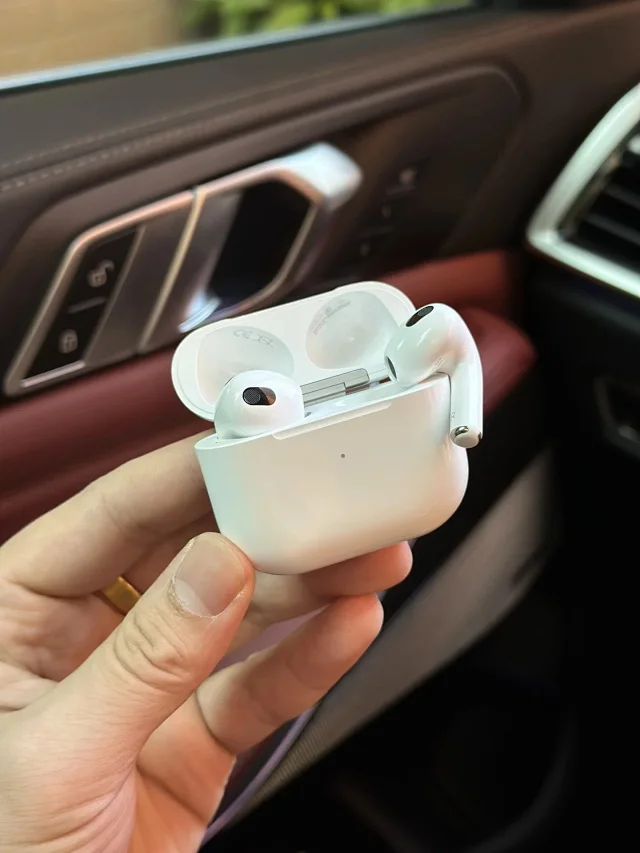 Apple AirPods wireless earbuds product detail image 11