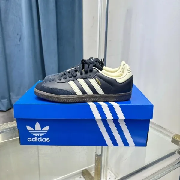 Adidas Originals Samba Classic Navy and Cream Sneakers - 1
