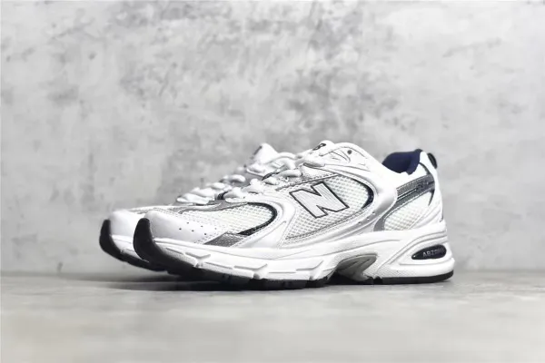 New Balance 990v6 Gray Beige Chunky Sneakers - 23