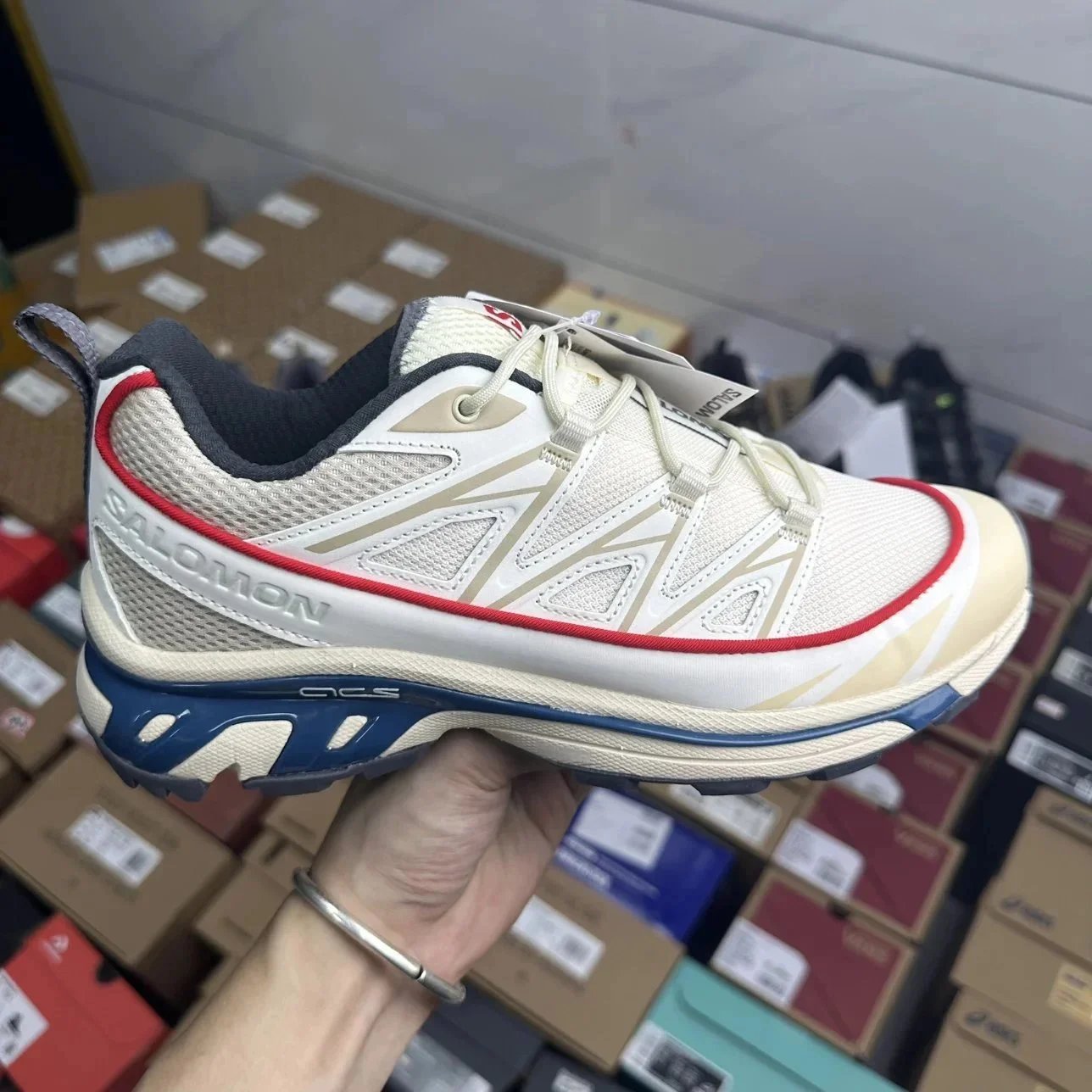 Salomon XT-6 Expanse White Red Unisex Trail Running Shoes