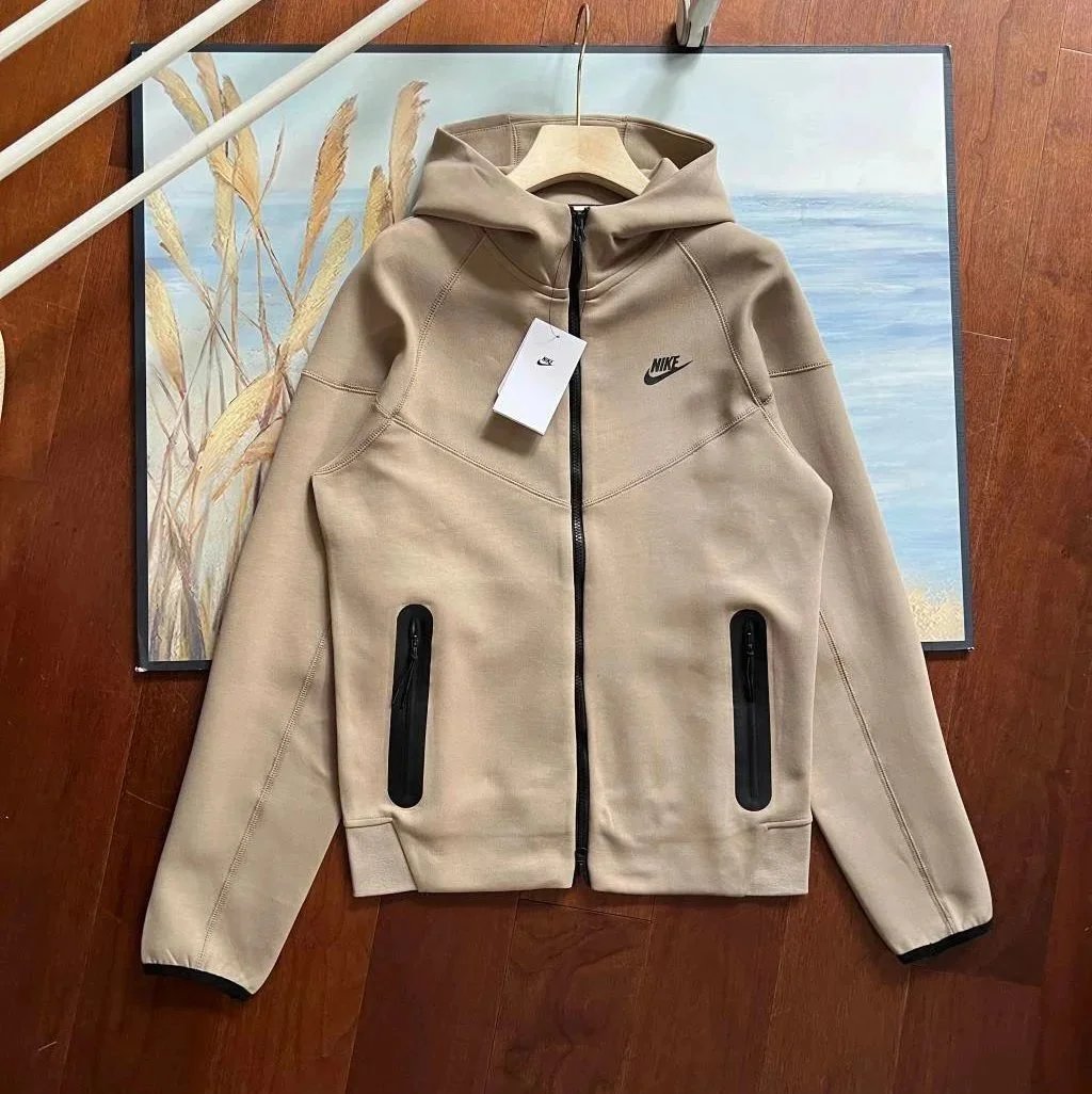 7922 卡其色上衣