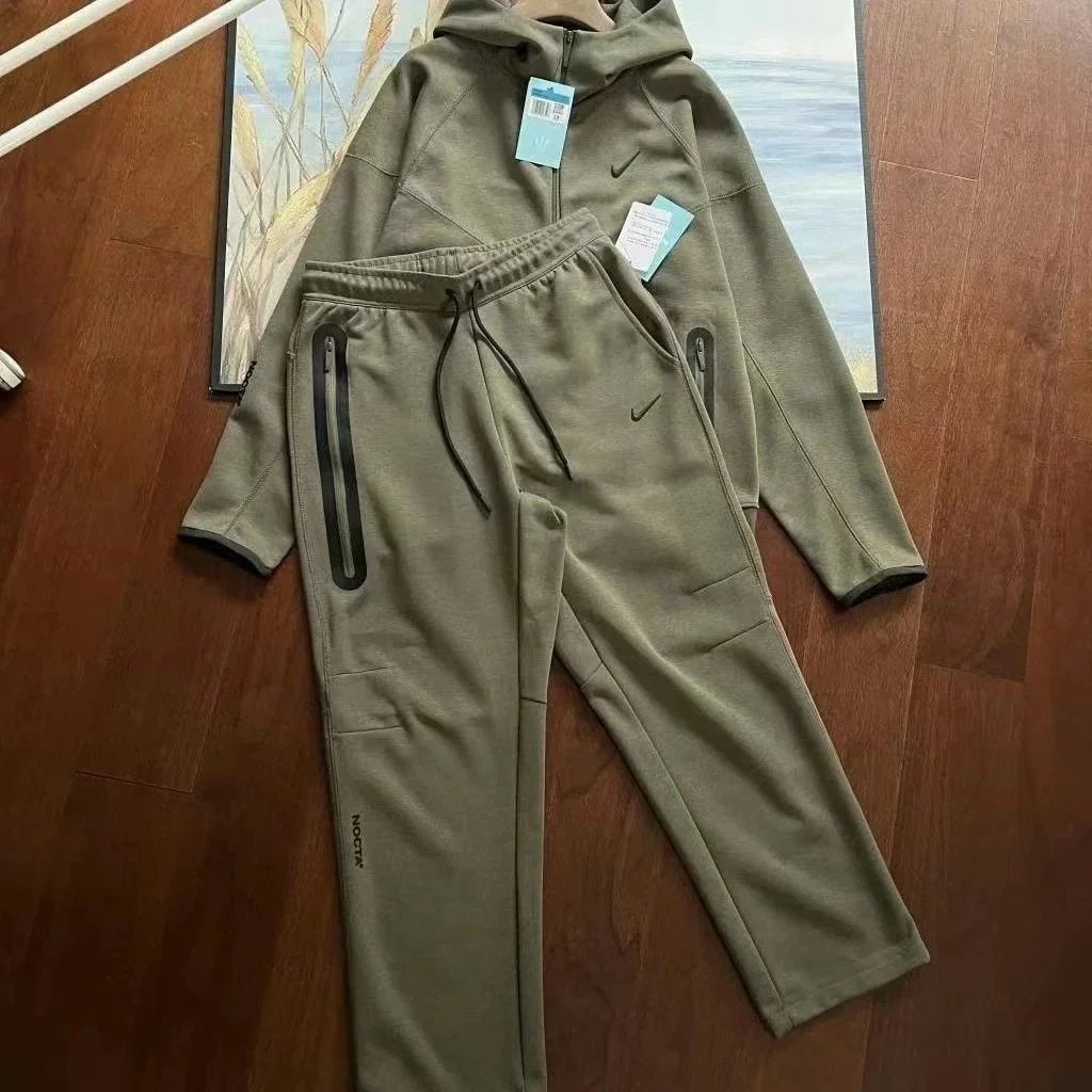 Nocta Tech 军绿色套装