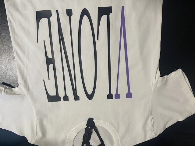 Vlone Sweatshirt: seller detail photo 3