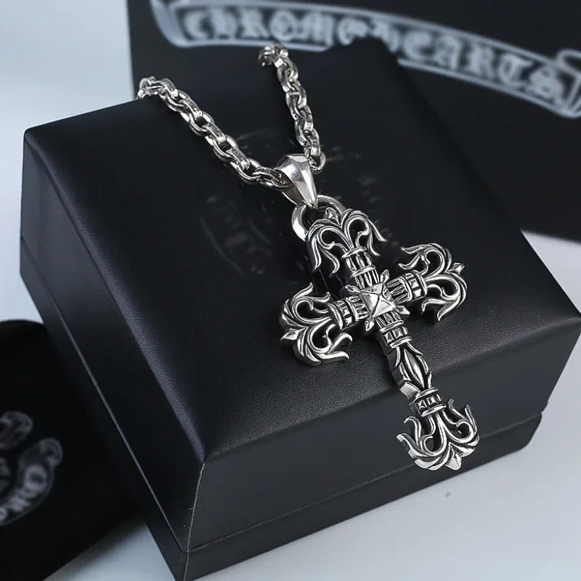 Collar Chrome Hearts