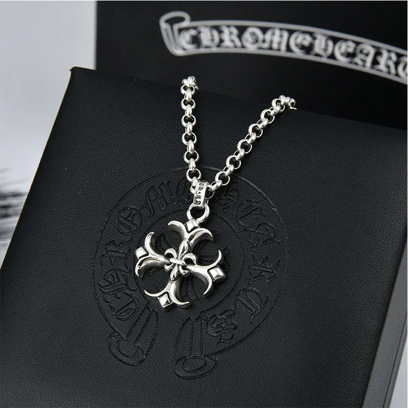 Collar Chrome Hearts
