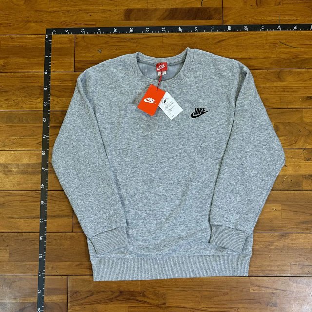 Nike Sweatshirt: seller detail photo 10