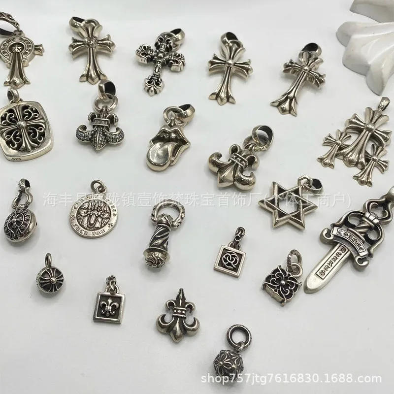 Chrome Hearts Pendant 40 Estilos