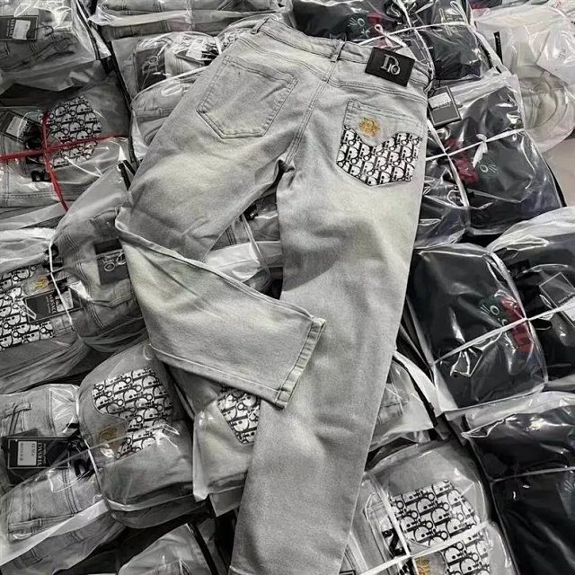 Dior Jeans: seller detail photo 5