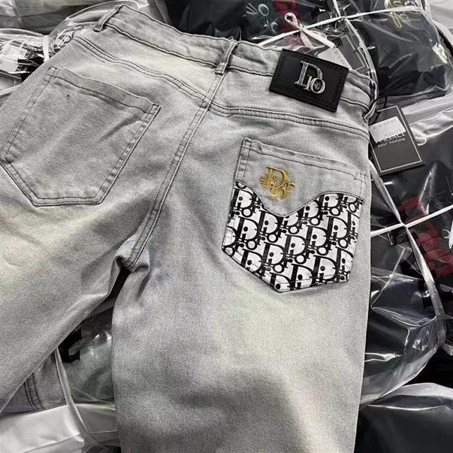 Dior Jeans: seller detail photo 2
