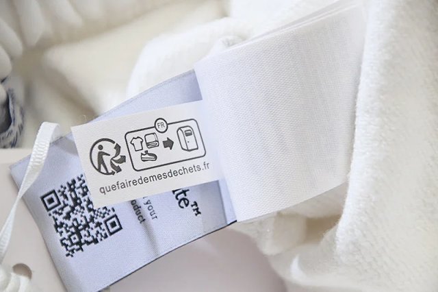 Off-White Shorts: seller detail photo 8