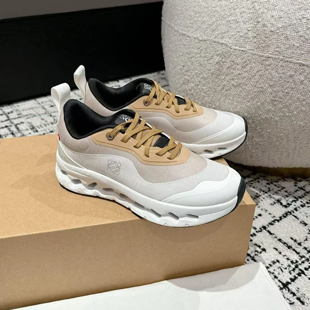 On Sneakers Cloudtilt product detail image 2