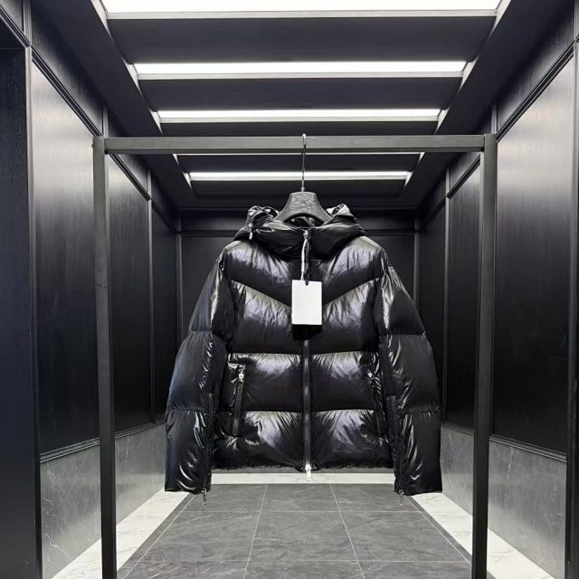 MONCLER Huppe hooded down jacket: seller detail photo 5