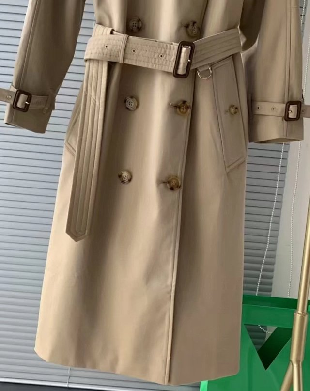 Burberry Chelsea Heritage Long Trench Coat: seller detail photo 7