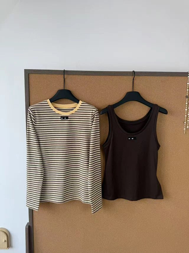 Jersey tank top and T-shirt: seller detail photo 6