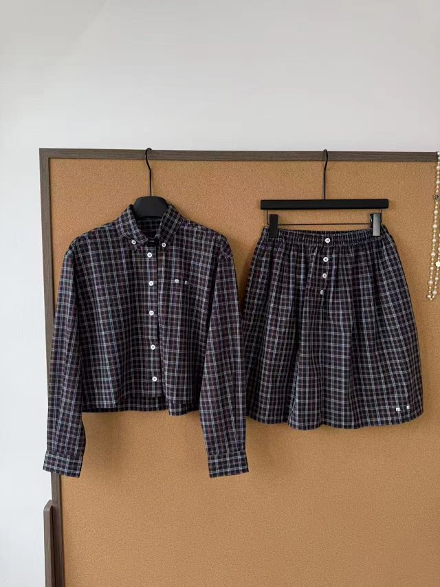 Plaid shirt: seller detail photo 3