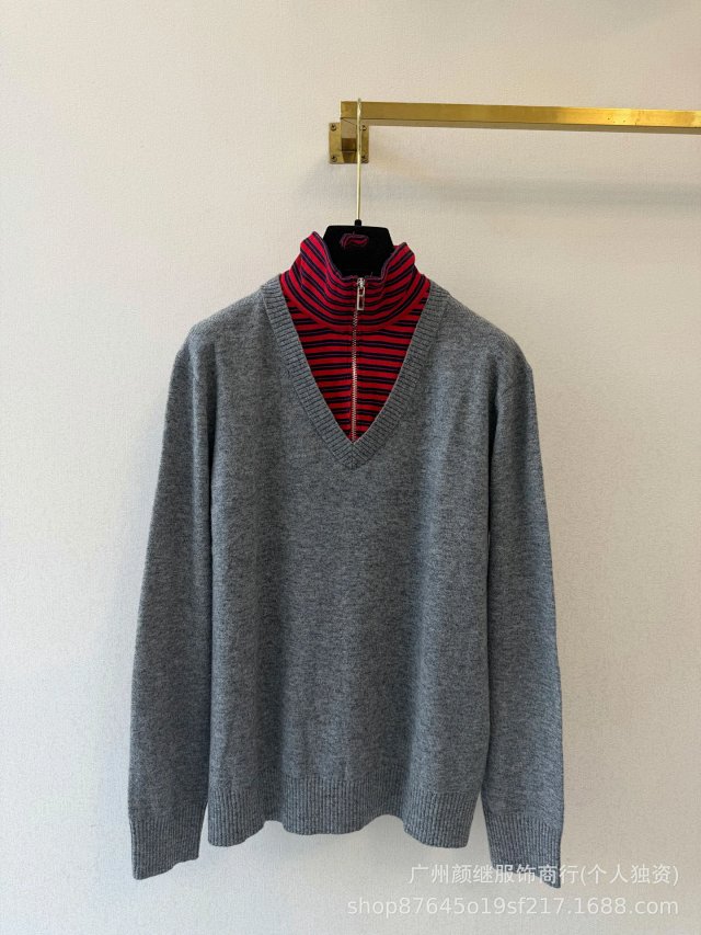Cashmere and jersey sweater: seller detail photo 2