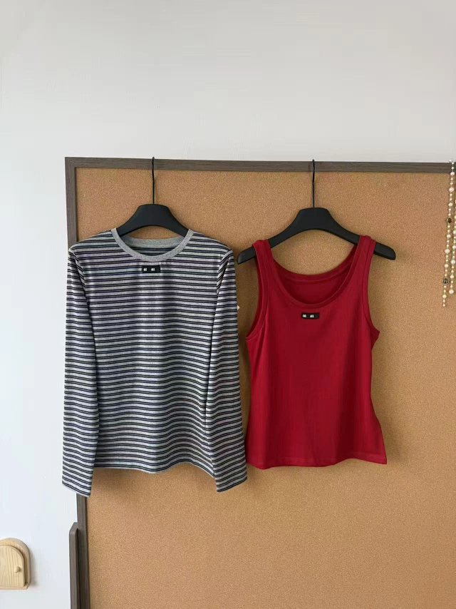 Jersey tank top and T-shirt: seller detail photo 7