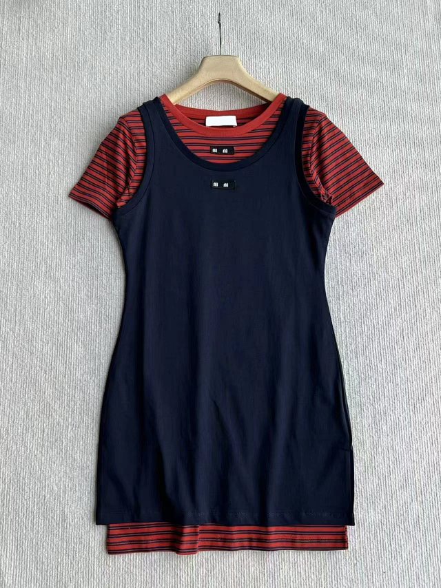 Jersey dress: seller detail photo 2