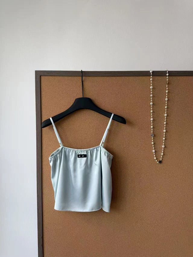 Blue Logo-Patch Cropped Satin Top: seller detail photo 3