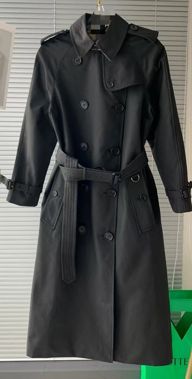 Burberry Chelsea Heritage Long Trench Coat: seller detail photo 8