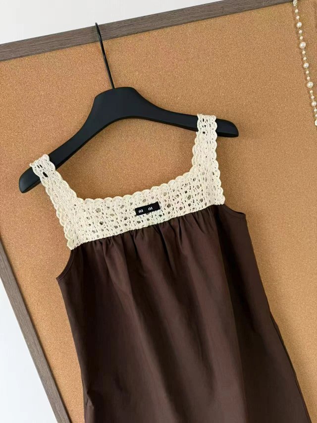 Dresses: seller detail photo 3