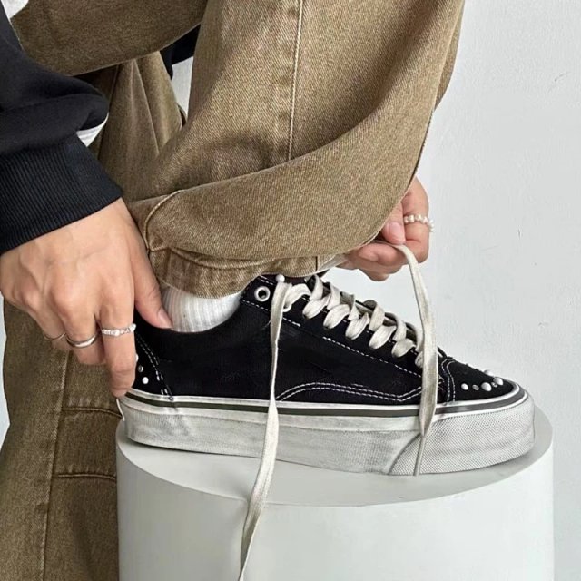 Stylish skate shoes: seller detail photo 4