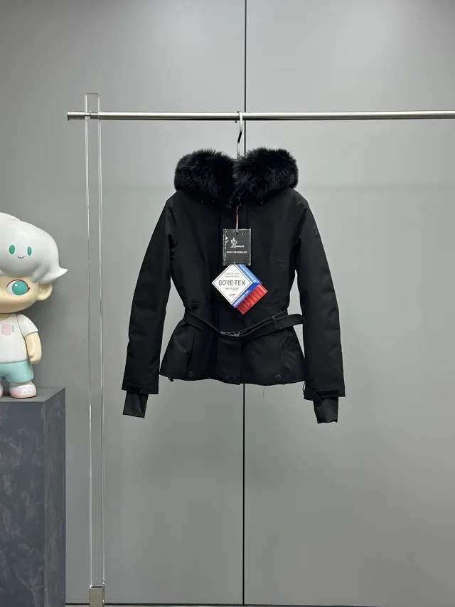 Moncler Down Jackets Fur-Trim Hooded Belted Jacket product detail image 5