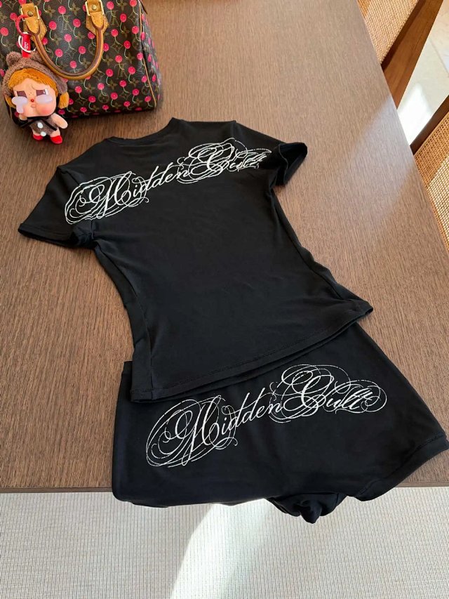 Hidden Cult Suits: seller detail photo 10