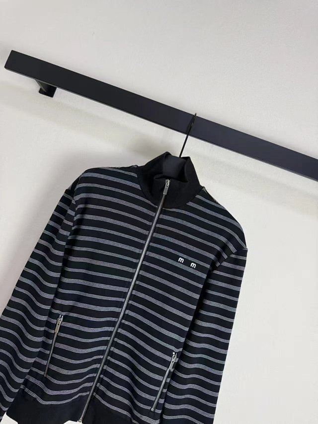 Cotton sweatshirt jacket: seller detail photo 4